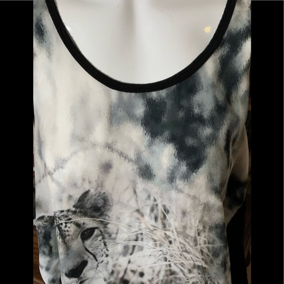 fashionista Tops - Animal print tank top